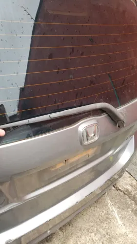 Moldura tampa traseira Honda Fit 04 05 06 07 08