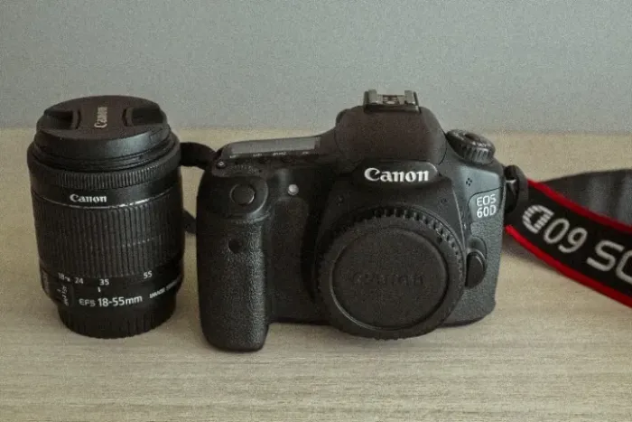 Canon 60D + 18-55mm
