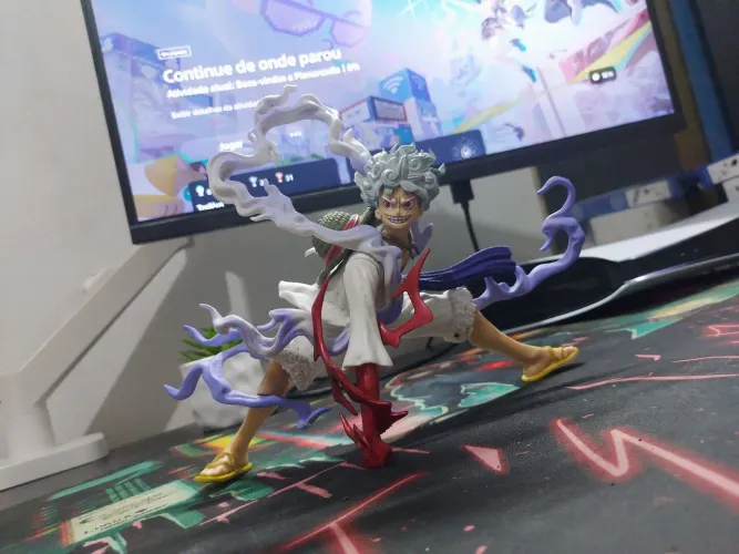 Figure Action Luffy Gear 5