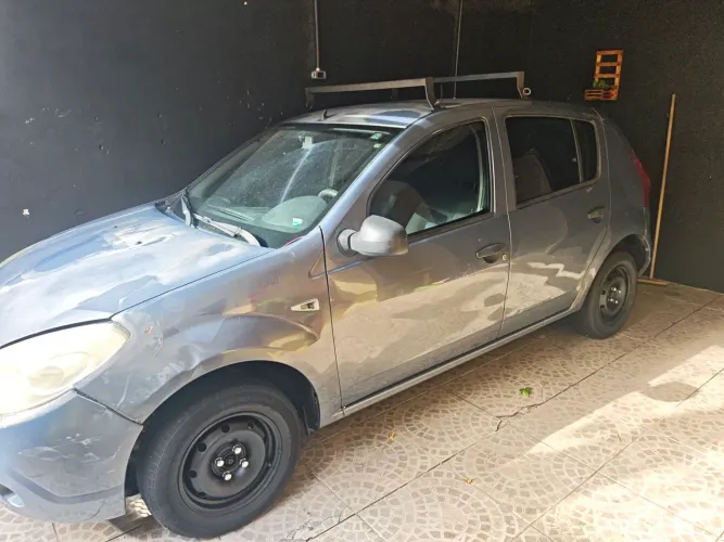 Renault Sandero Authentique Hi-flex 1.0 16V 5P 2010
