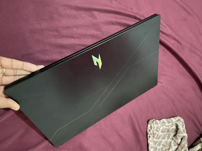 Acer Nitro V15 i7 RTX 4050 16GB DDR5 SSD 512GB Windows