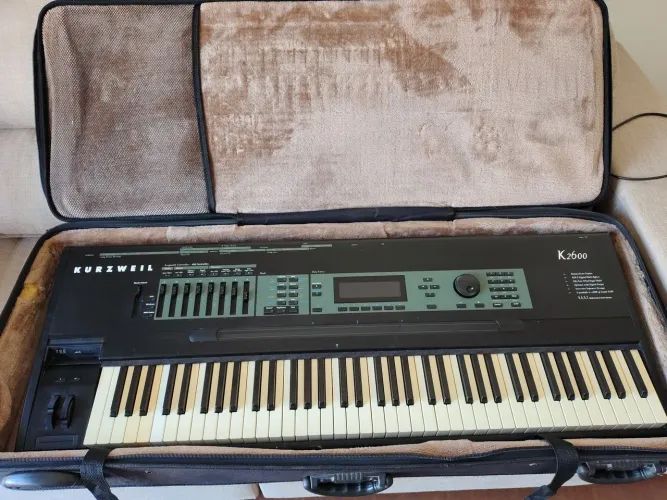 Kurzweil K2600 76 - Full ROM Set (4 expansões) - 128MB RAM - KDFX -