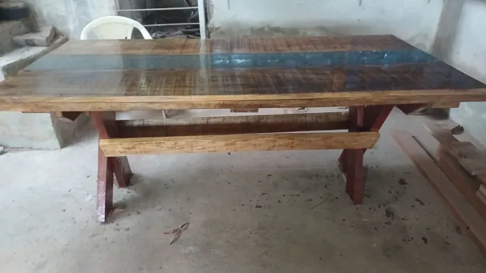 Vende se Mesa rústica