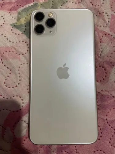 VENDO CELULAR IPHONE PRO MAX 11.