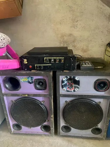 Vende-se radiola montada