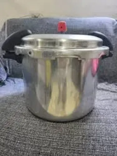 Panela de pressão industrial
