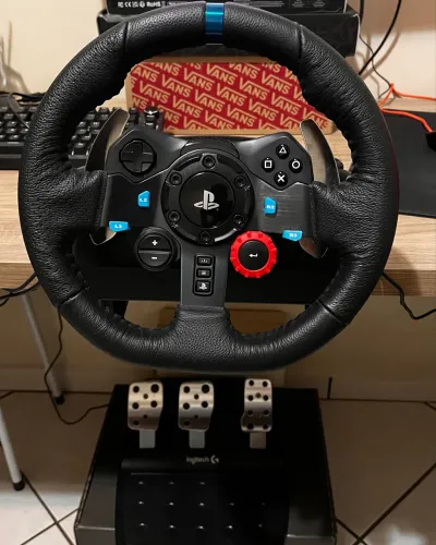 Volante e pedais Logitech G29