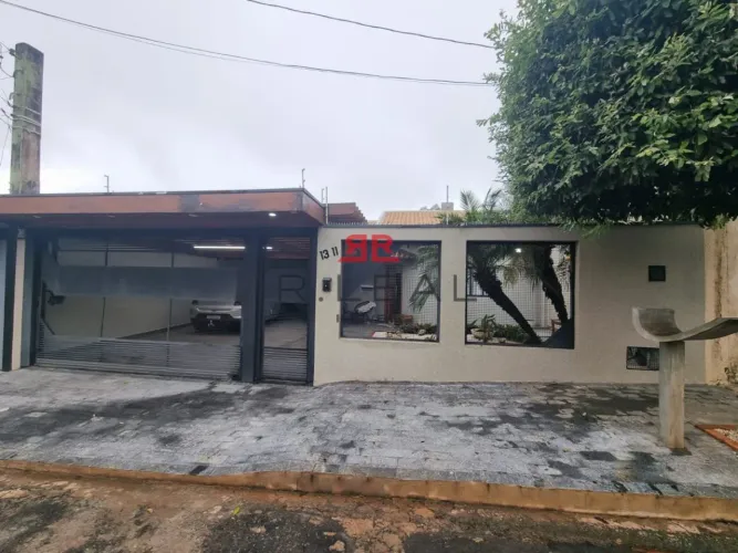 Casa para venda com 206 m² e 3 quartos em Parque São João, Bauru - SP