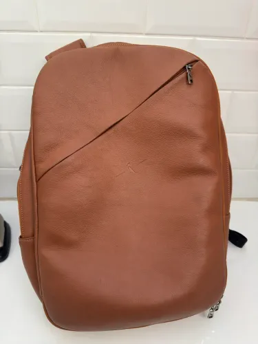 Mochila Reserva Office Couro Caramelo