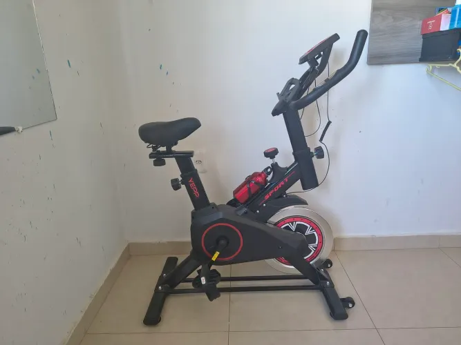 Bicicleta ergométrica nova