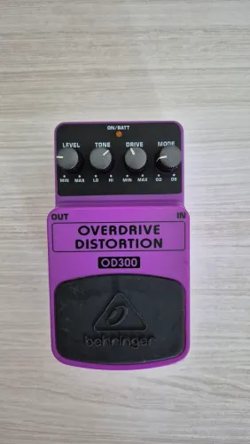Pedal Behringer OverDrive Distortion Od300