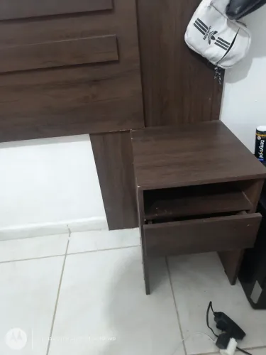 Vendo CABECEIRA EM MADEIRA EM CAMPINA