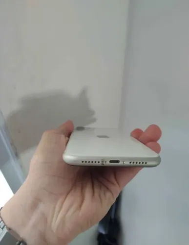 Vendo iPhone 11 128GB 100% bateria