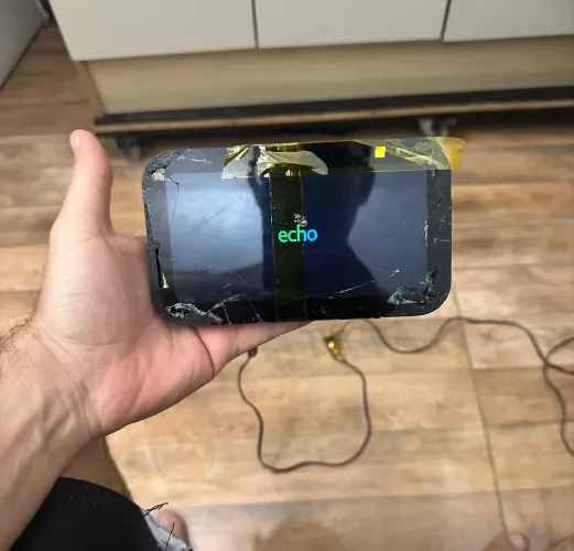 Echo dot 5 com defeito 