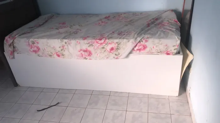 Cama de solteiro ( bicama)