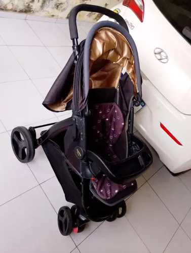 Carinho de bebê COSCO até 15 kilos