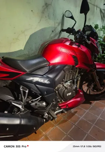 VENDE-SE MOTO RTR200 URGENTE