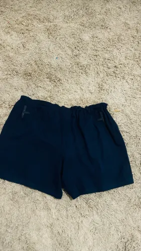 Shorts um adidas Nike