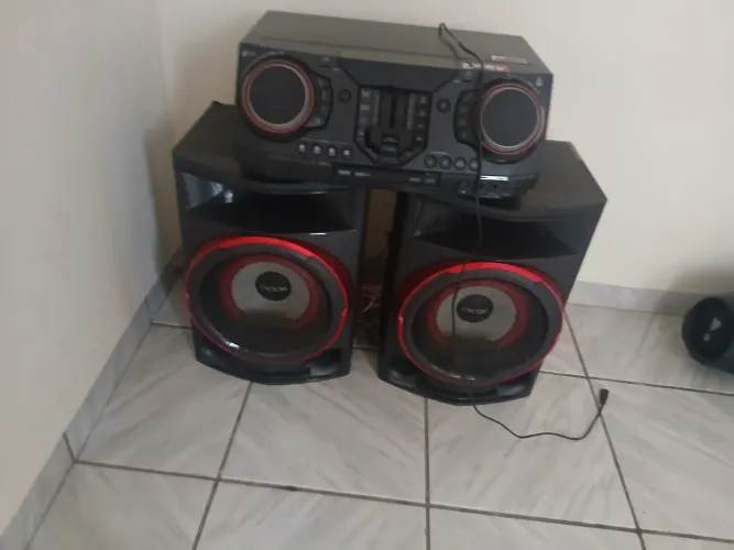 Som lg cl 87 xboom 2500 rms