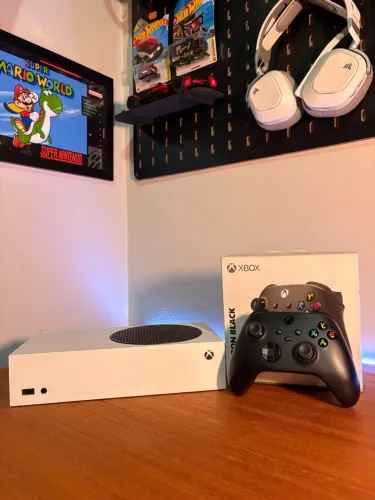 Xbox Series S + Controle Preto | Sem Caixa