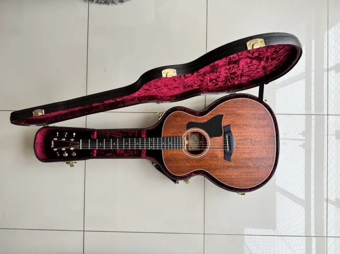 Violão Taylor 324 Americano (USA) - Raro e novíssimo 