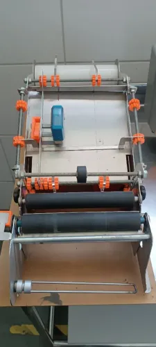 Rotuladora manual com datador semi nova