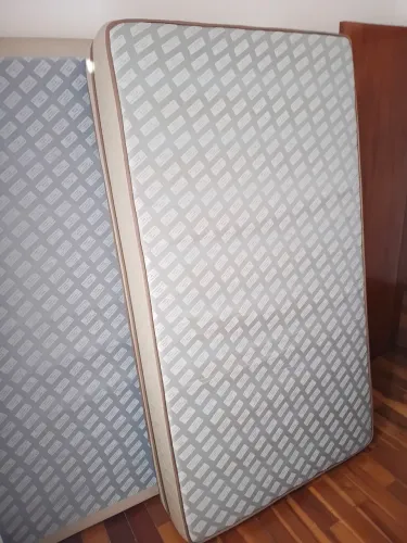 Vendo Colchão de Molas e Cama Box - Orthocrin