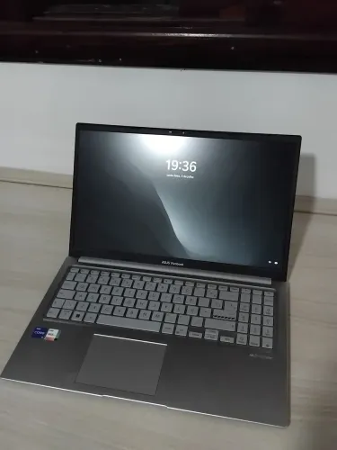 Notebook ASUS Vivobook X1504VA | Intel i5 13ª Geração | 8GB RAM | SSD 256GB | Windows 11