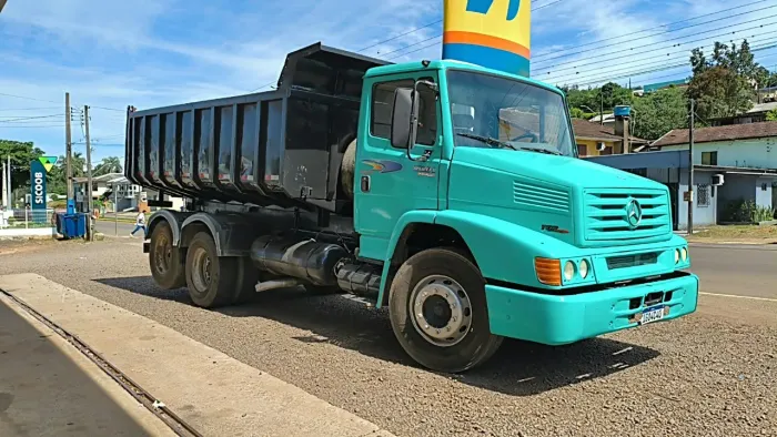 Vende-se Mercedes 1620