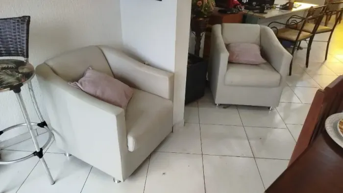 POLTRONA  299,00 CADA 