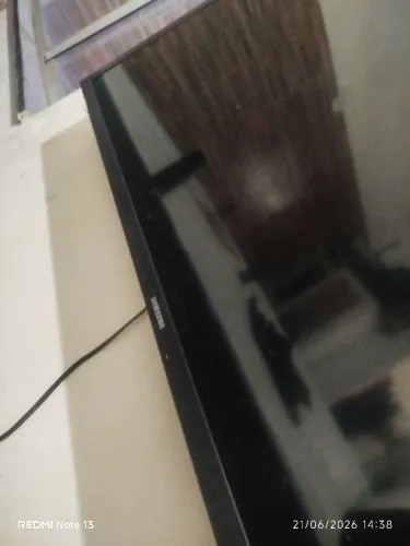 Televisão Samsung 43 com defeito