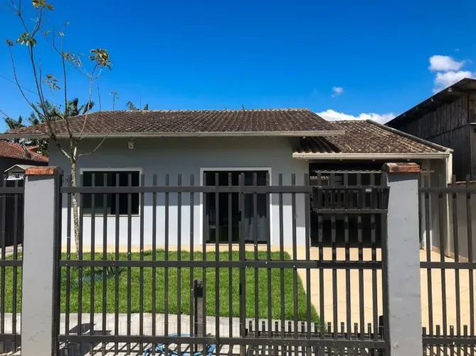 Casa com Edícula de 64 m² no Vila Nova | Próximo ao Mercado