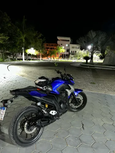 Fz25 2019