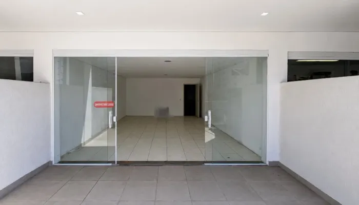 Loja na Avenida Doutor Guilherme Dumont Vilares, 1450 - Loja 13 58 m²