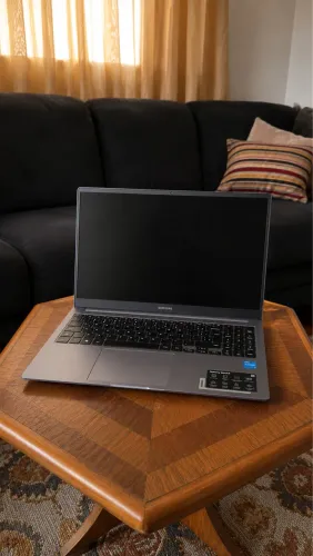 Notebook Samsung Galaxy Book4 i3 8GB 256GB SSD 15,6? Semi Novo