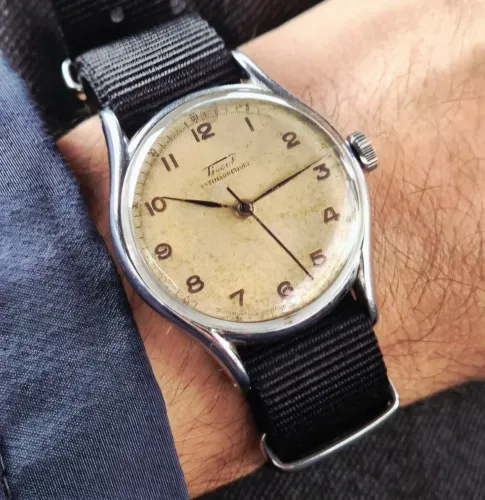 Relógio Tissot Vintage Suíço Original Antimagnétique Mecânico Corda Manual