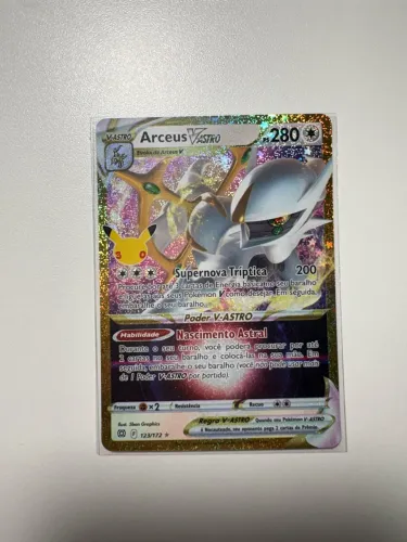 Arceus-V-ASTRO (123/172) Coleção 30 anos pokemon