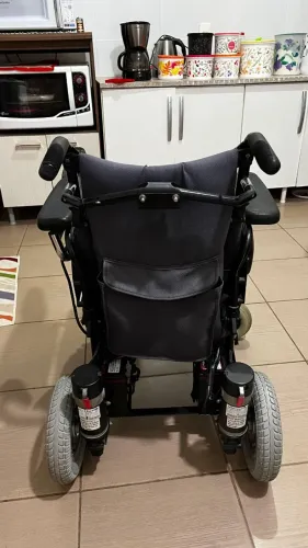 Cadeira de roda Motorizada Comfort