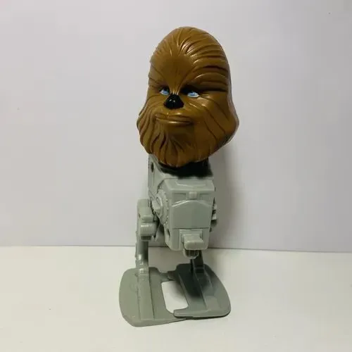Boneco do Chewbacca no AT-ST Colecionável<br>BonecoPreço inicial s