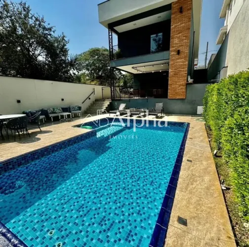 Casa mobiliada a venda no Condomínio New Ville em Santana de Parnaíba - SP