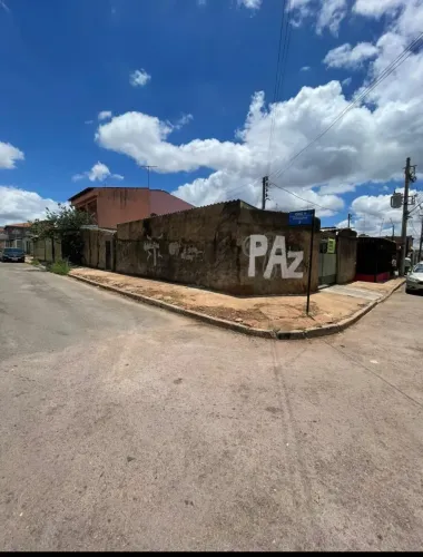 QNQ 4 quit  escritura lote esquina ótimo para investir.