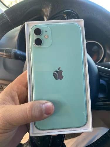 iPhone 11 (128 GB)