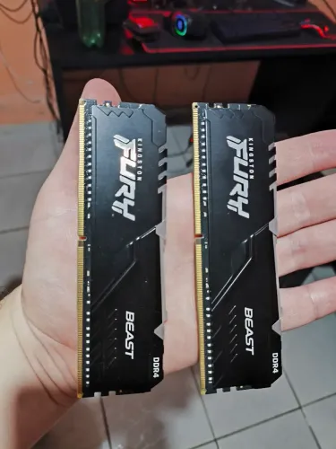 Kingston FURY DDR4 16GB RGB