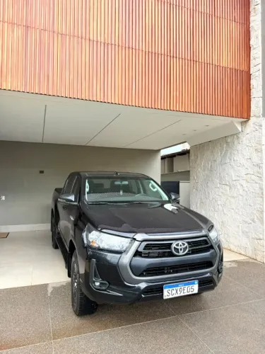 Toyota Hilux CD SR 4X4 2.8 TDI Diesel Aut. 2024