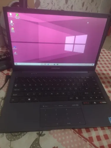 NOTEBOOK LEVE E PRÁTICO - IDEAL PRA ESTUDO E NAVEGAÇÃO