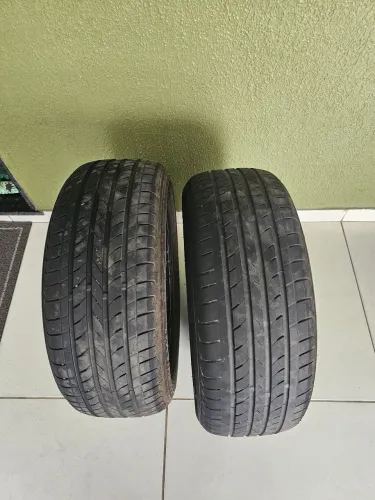 Vendo 2 pneus aro 15 