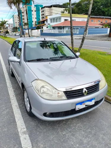 Renault Symbol Privilège Hi-flex 1.6 16V 4P 2011