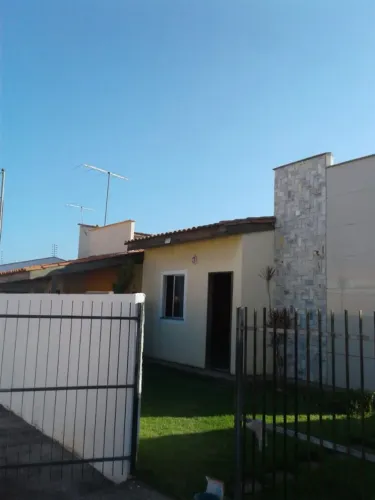 Vendo casa condomínio fechado Aracagy