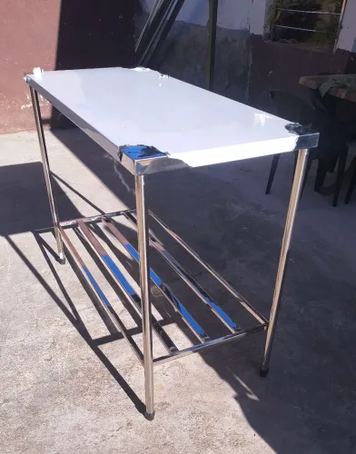 Mesa toda inox