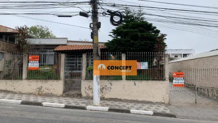 Casa com 3 dormitórios à venda, 204 m² por R$ 700.000,00 - Centro - Poá/SP